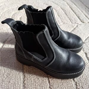 Matisse Black Leather Chelsea Platform Ankle Boots